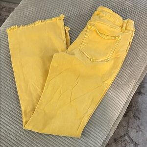 Zenana Outfitters Yellow Cropped Jeans